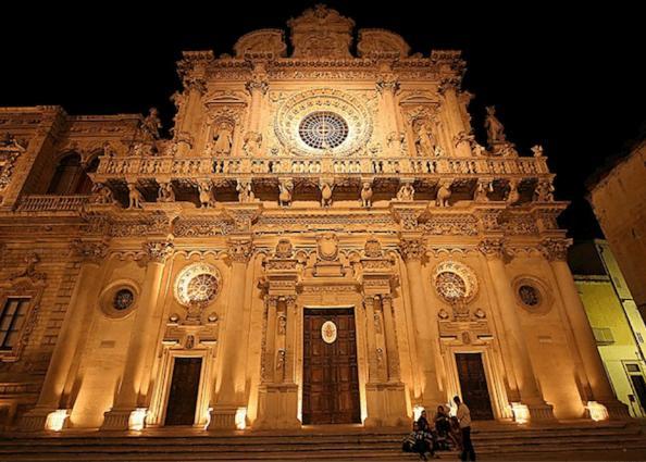 "Il Vecchio Salone" Appartamento In Pieno Centro Con Garage Privato Lecce Exteriér fotografie