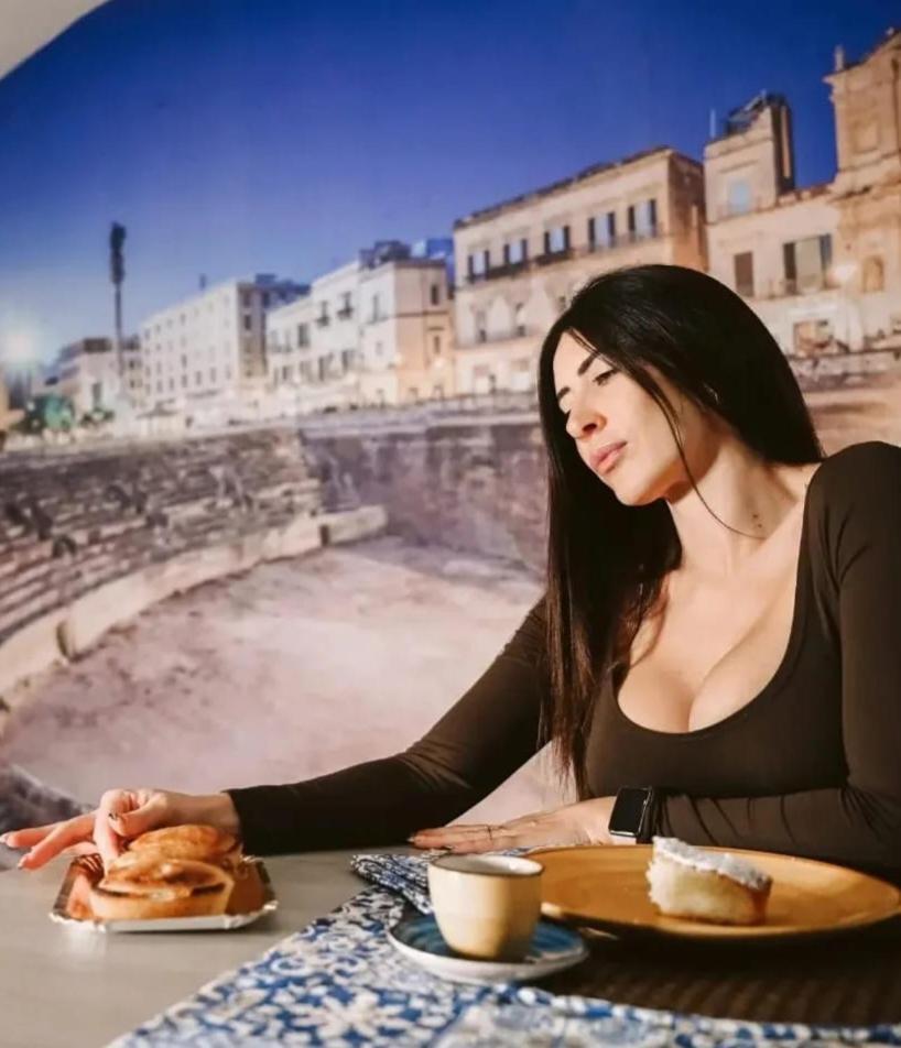"Il Vecchio Salone" Appartamento In Pieno Centro Con Garage Privato Lecce Exteriér fotografie