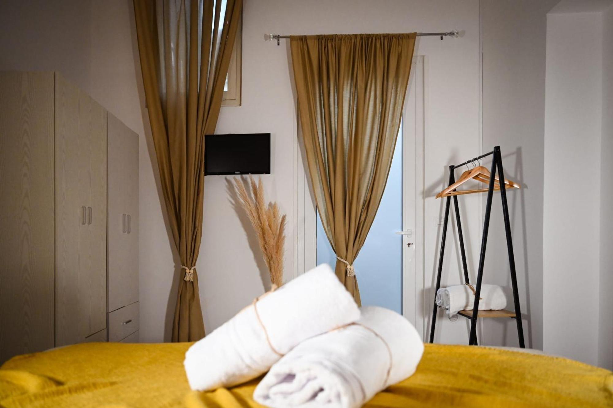 "Il Vecchio Salone" Appartamento In Pieno Centro Con Garage Privato Lecce Exteriér fotografie