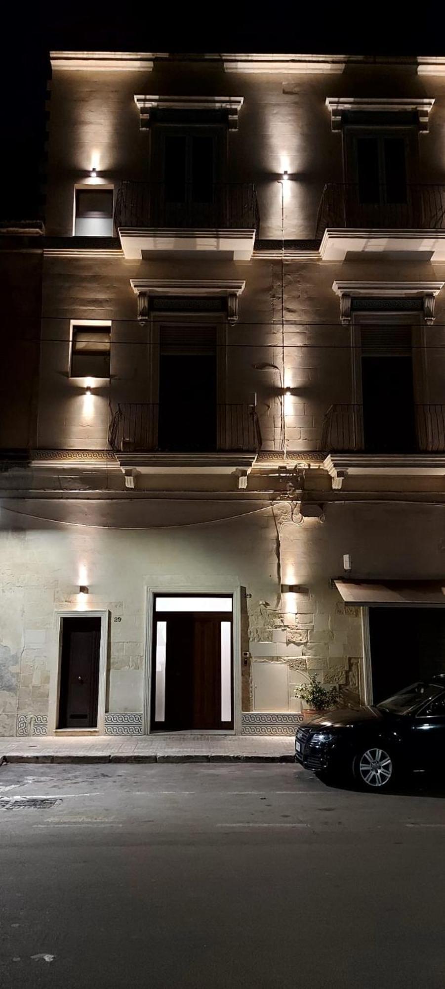 "Il Vecchio Salone" Appartamento In Pieno Centro Con Garage Privato Lecce Exteriér fotografie