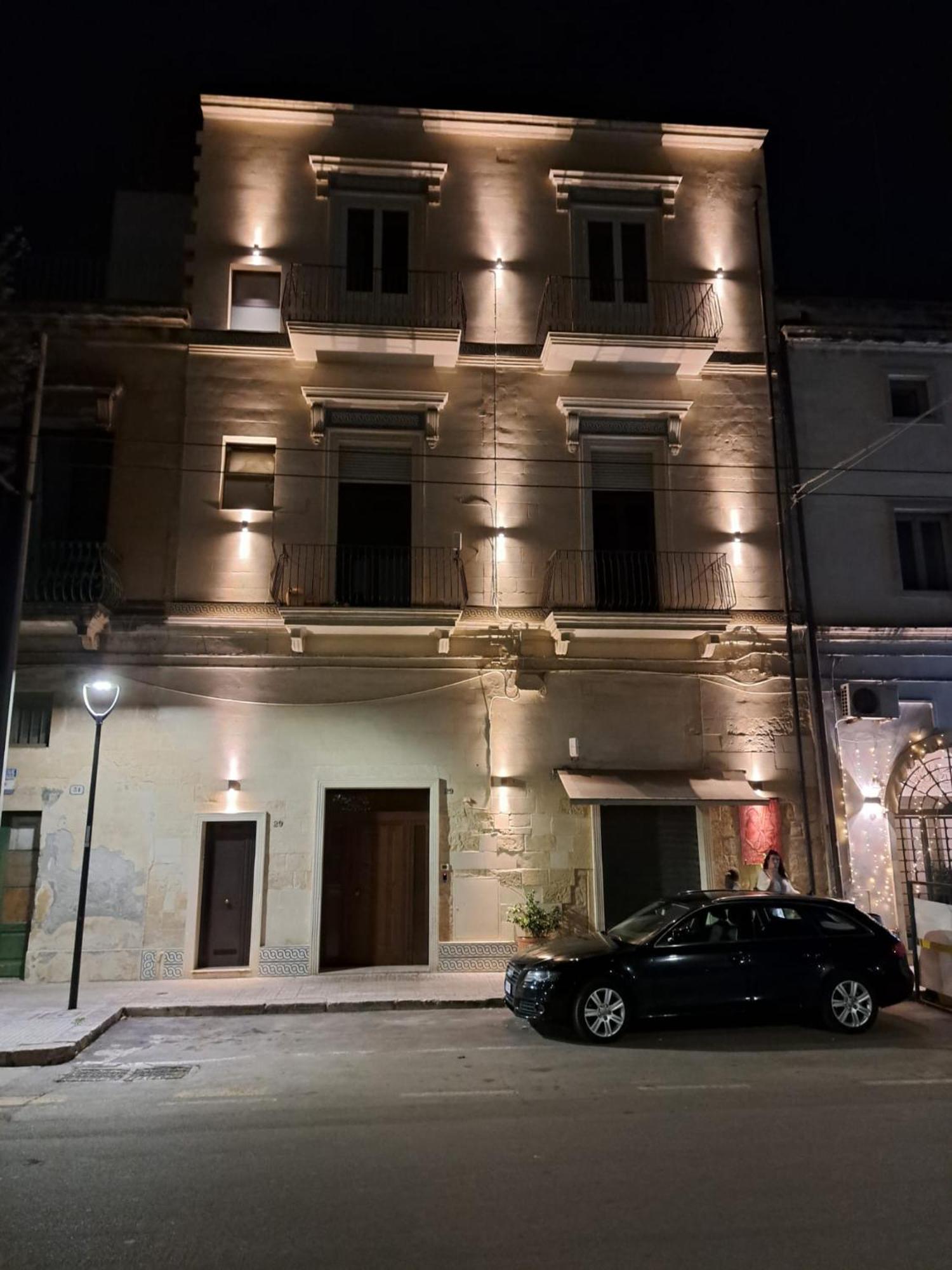 "Il Vecchio Salone" Appartamento In Pieno Centro Con Garage Privato Lecce Exteriér fotografie